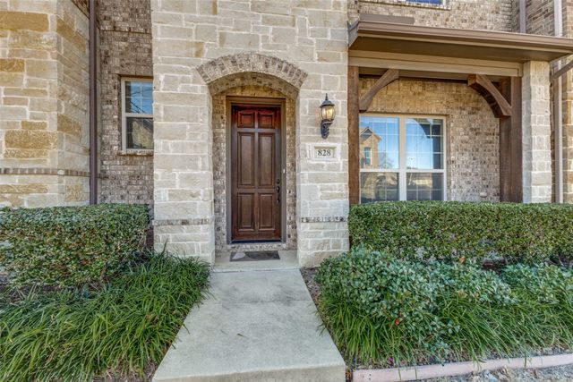 828 Rohan Drive, Richardson, TX 75081