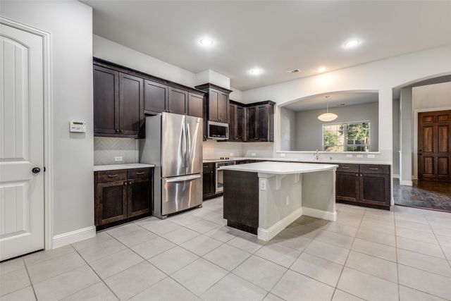 828 Rohan Drive, Richardson, TX 75081