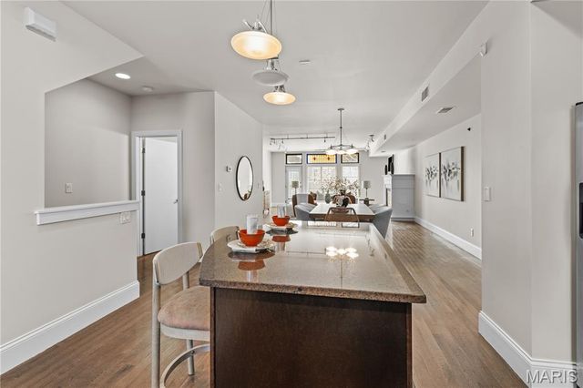 4445 Olive Street, St Louis, MO 63108