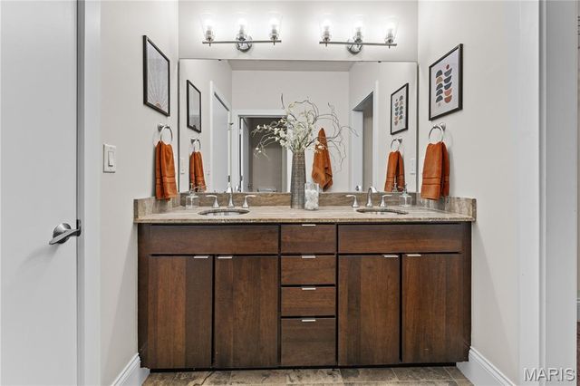 4445 Olive Street, St Louis, MO 63108