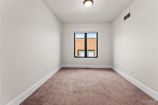 4445 Olive Street, St Louis, MO 63108