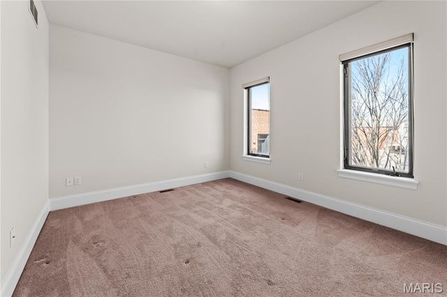 4445 Olive Street, St Louis, MO 63108