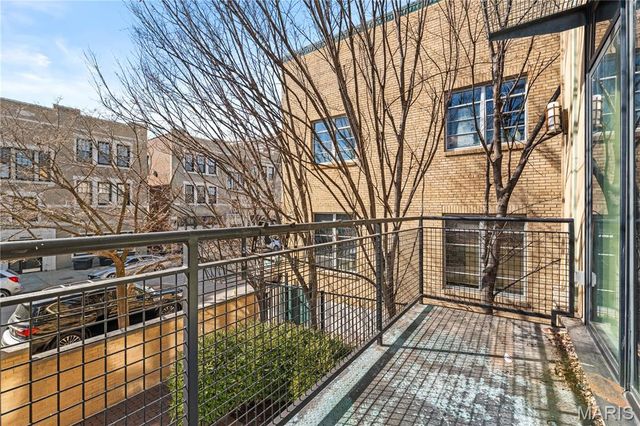 4445 Olive Street, St Louis, MO 63108