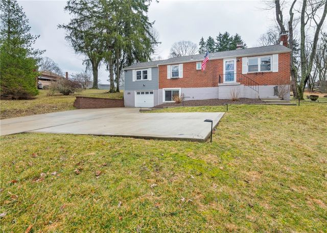 276 Thompsonville Rd, Peters Twp, PA 15317