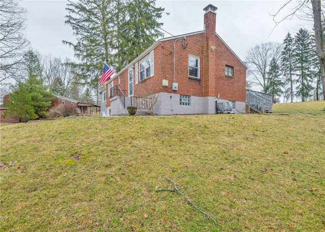 276 Thompsonville Rd, Peters Twp, PA 15317