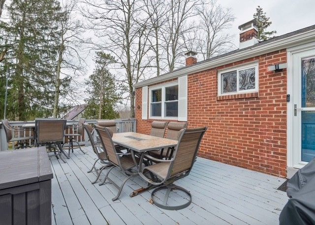 276 Thompsonville Rd, Peters Twp, PA 15317