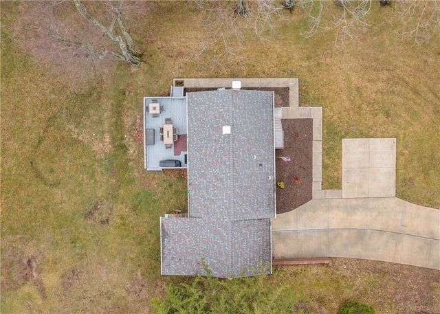 276 Thompsonville Rd, Peters Twp, PA 15317