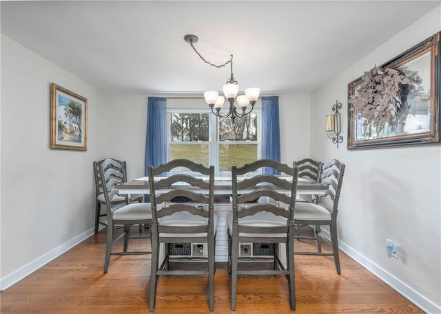 276 Thompsonville Rd, Peters Twp, PA 15317