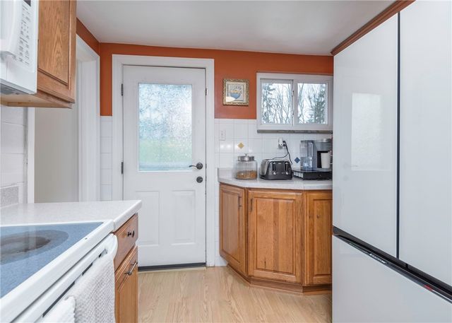 276 Thompsonville Rd, Peters Twp, PA 15317