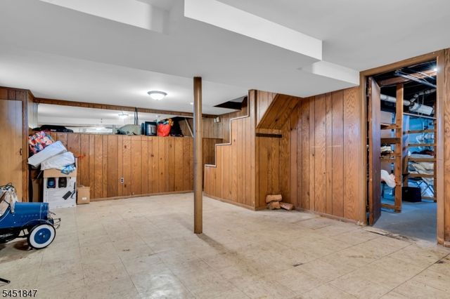 244 Westville Ave, West Caldwell Twp., NJ 07006