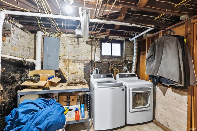 1319 W Wildwood Avenue, Fort Wayne, IN 46807