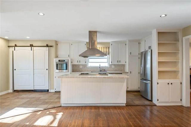 23501 Ladeene Avenue, Torrance, CA 90505