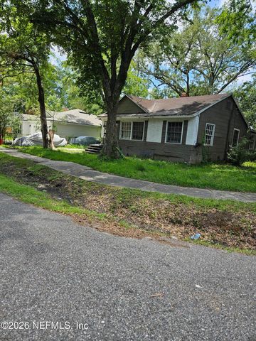3162 2ND ST Circle, Jacksonville, FL 32254