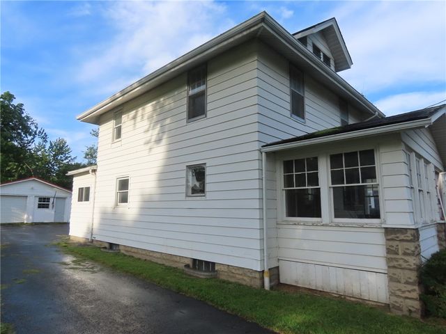 132 Chapman Avenue, Auburn, NY 13021