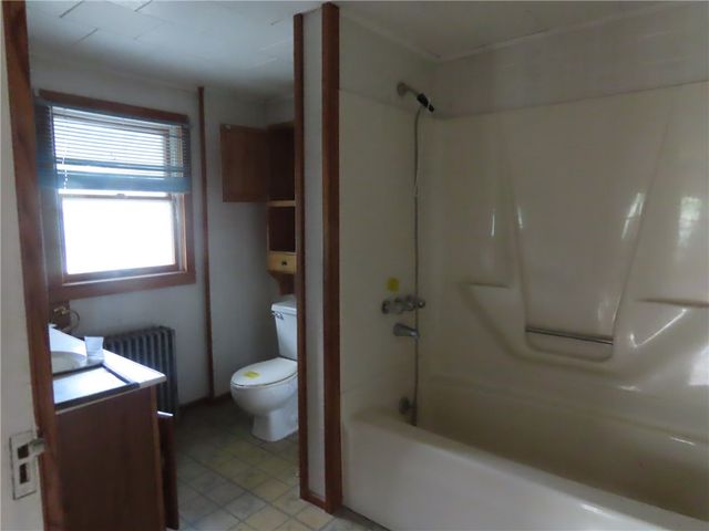 132 Chapman Avenue, Auburn, NY 13021
