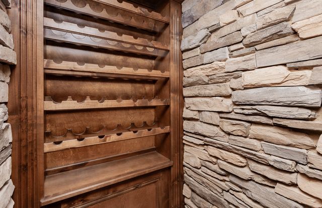 2150 Copper Wynd Drive 8, Pleasant Hill, IA 50327