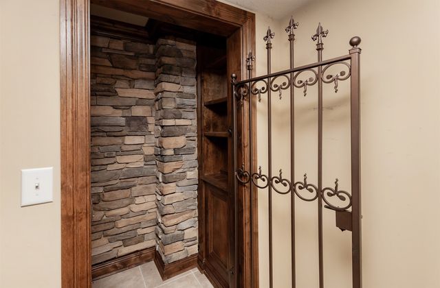 2150 Copper Wynd Drive 8, Pleasant Hill, IA 50327