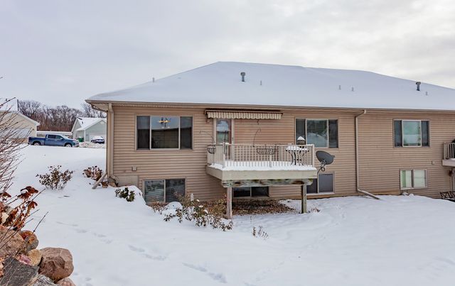 2150 Copper Wynd Drive 8, Pleasant Hill, IA 50327