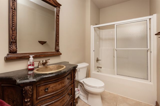 2150 Copper Wynd Drive 8, Pleasant Hill, IA 50327