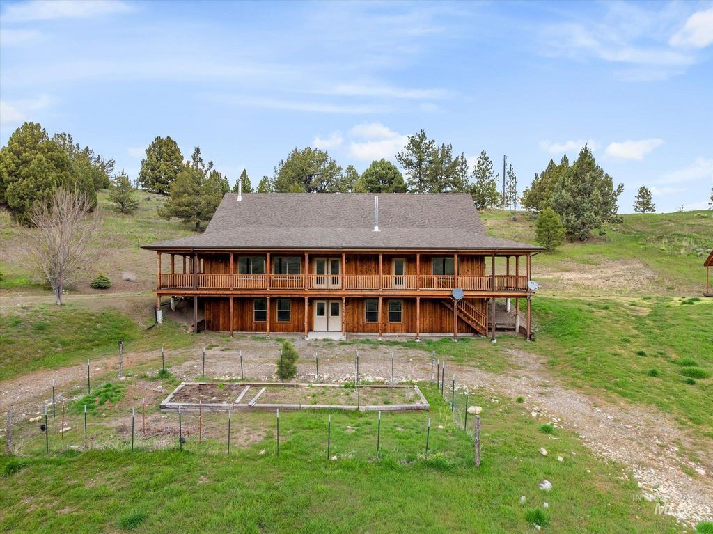 36020 Alder Creek Rd, Baker City, OR 97814 photo 2