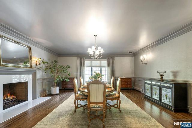 14 Eckert Farm Road, Saddle River, NJ 07458