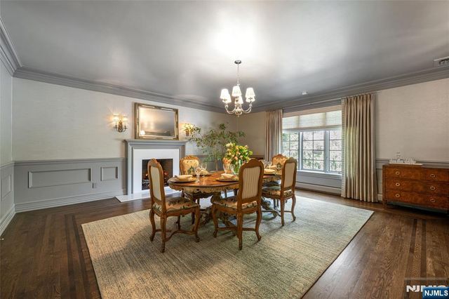 14 Eckert Farm Road, Saddle River, NJ 07458