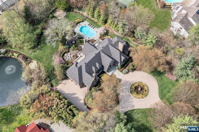14 Eckert Farm Road, Saddle River, NJ 07458