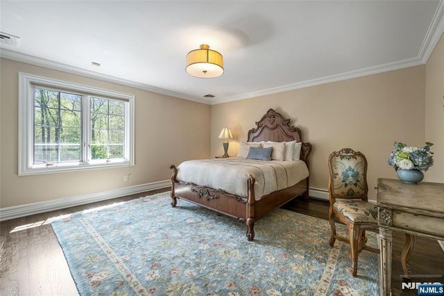 14 Eckert Farm Road, Saddle River, NJ 07458
