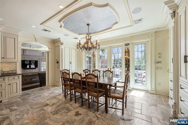 14 Eckert Farm Road, Saddle River, NJ 07458