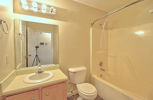 1458 Victory Circle, Hinesville, GA 31313