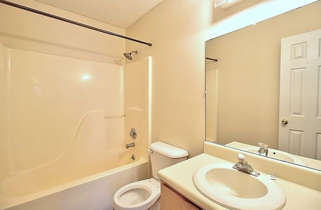 1458 Victory Circle, Hinesville, GA 31313