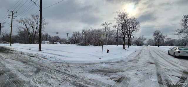 2739 Buchanan Street, Detroit, MI 48208