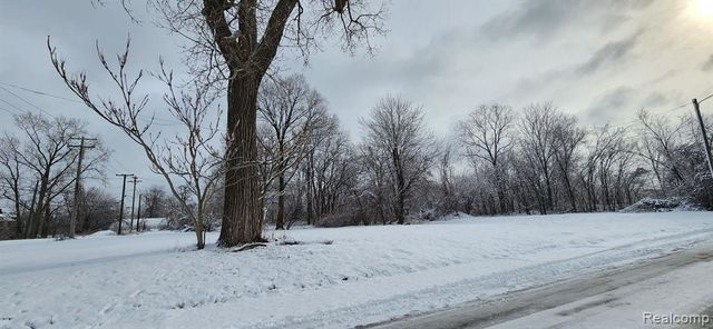 2739 Buchanan Street, Detroit, MI 48208