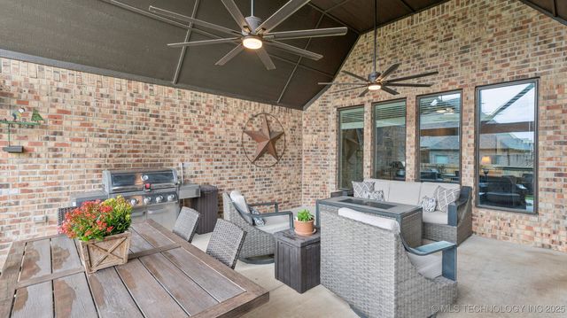 7920 N 147th East Avenue, Owasso, OK 74055