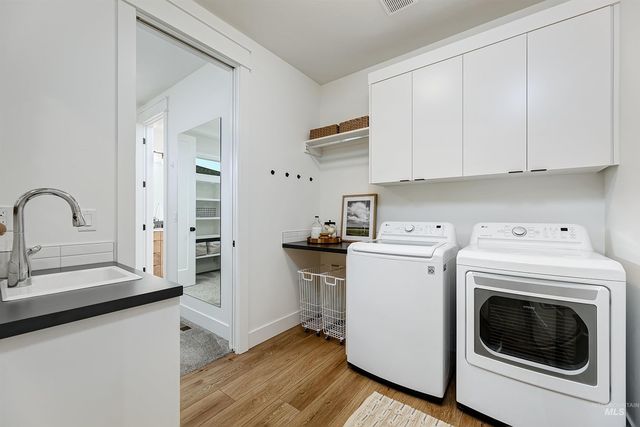 6299 Chateau Ct, Star, ID 83669