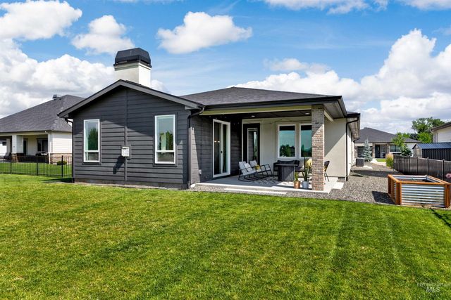 6299 Chateau Ct, Star, ID 83669