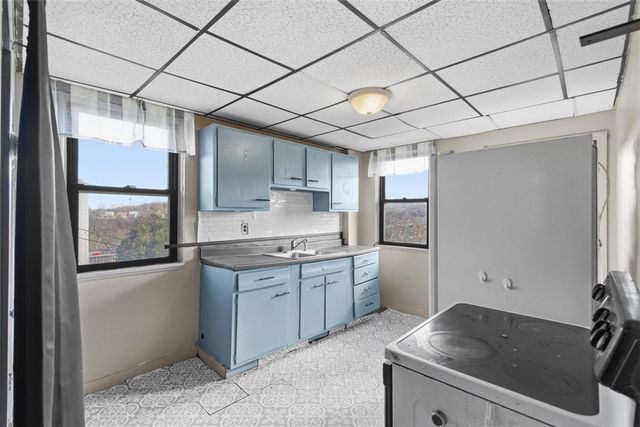 256 E Meyers Street, Carrick, PA 15210