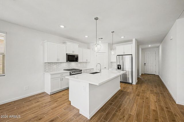 15803 W COTTONTAIL Lane, Surprise, AZ 85387