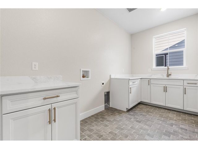 6455 Still Pine Cir, Castle Pines, CO 80108