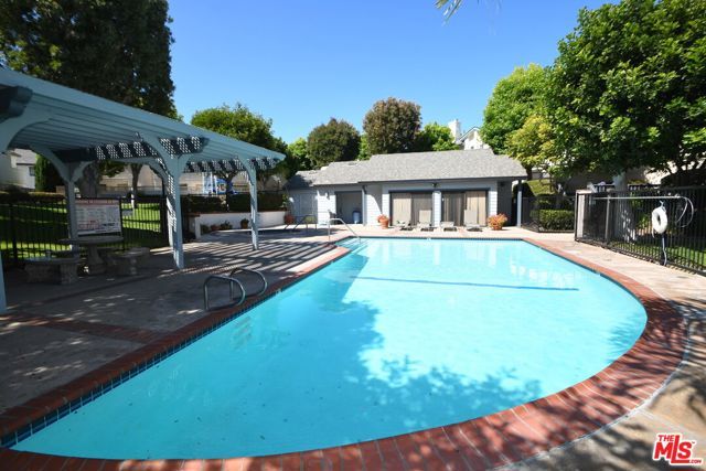 15111 Freeman Avenue 1, Lawndale, CA 90260
