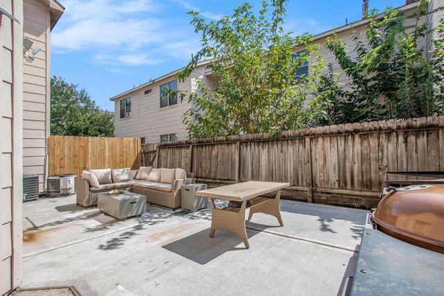 3707 Ashford Villa Lane, Houston, TX 77082