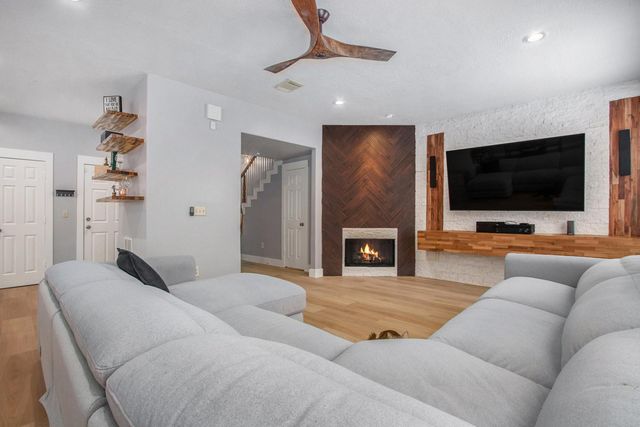 3707 Ashford Villa Lane, Houston, TX 77082