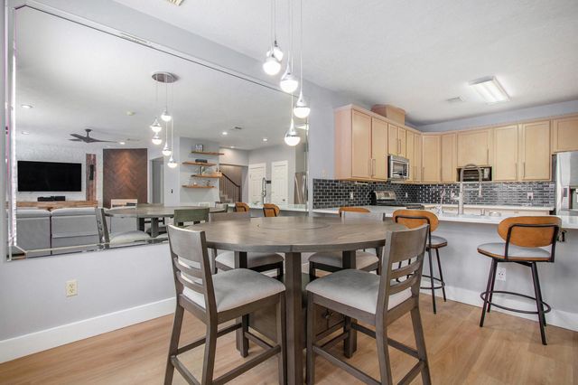 3707 Ashford Villa Lane, Houston, TX 77082