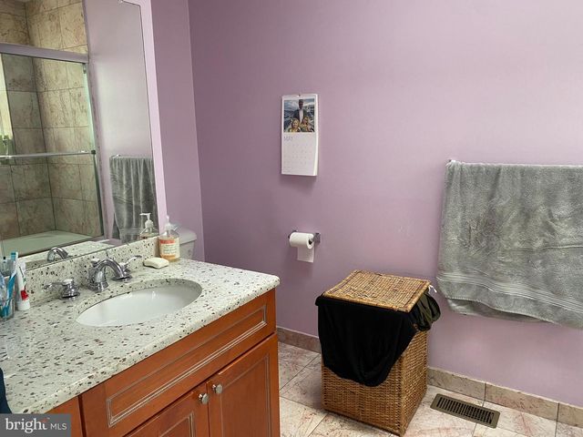 617 S 17TH ST, Philadelphia, PA 19146