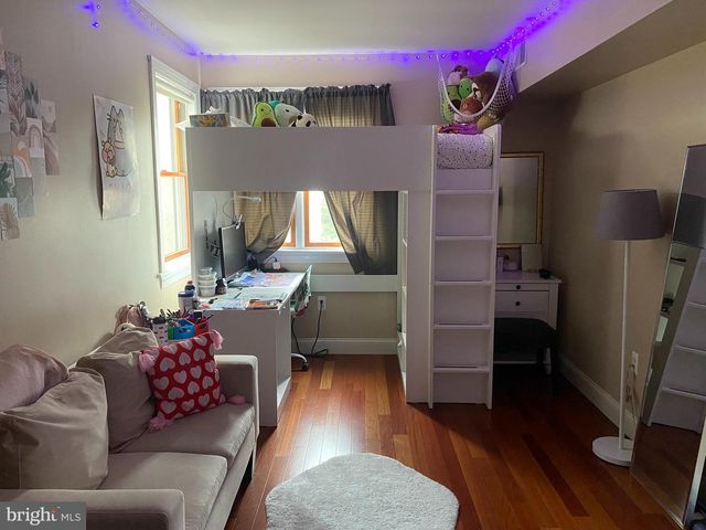 617 S 17TH ST, Philadelphia, PA 19146