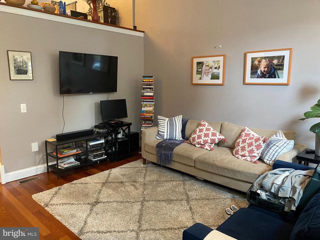617 S 17TH ST, Philadelphia, PA 19146