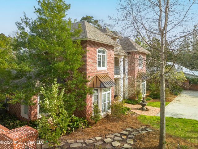 160 Pittman Road, Ocean Springs, MS 39564