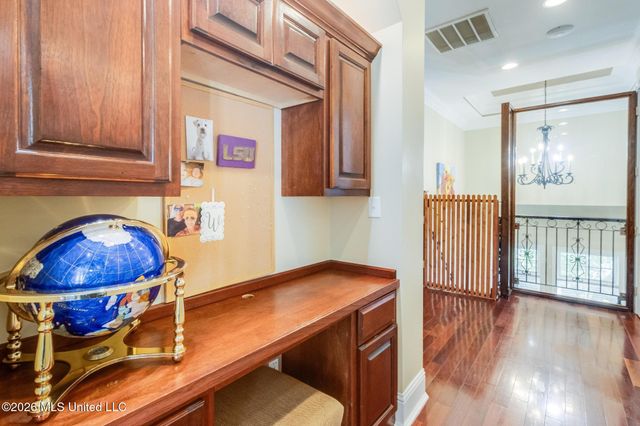 160 Pittman Road, Ocean Springs, MS 39564