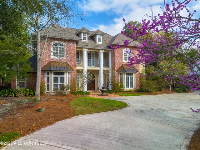 160 Pittman Road, Ocean Springs, MS 39564