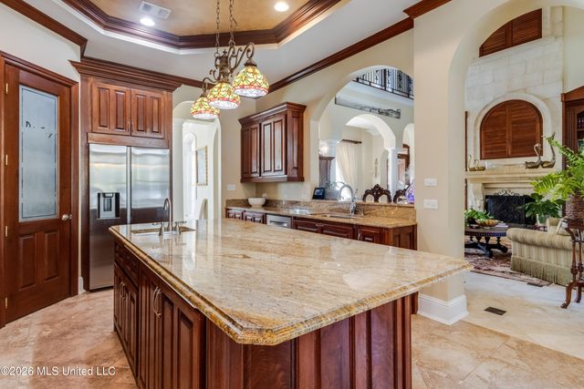 160 Pittman Road, Ocean Springs, MS 39564